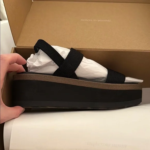 Rothy's Wedge Sandal in Pepper - Picture 4 of 13